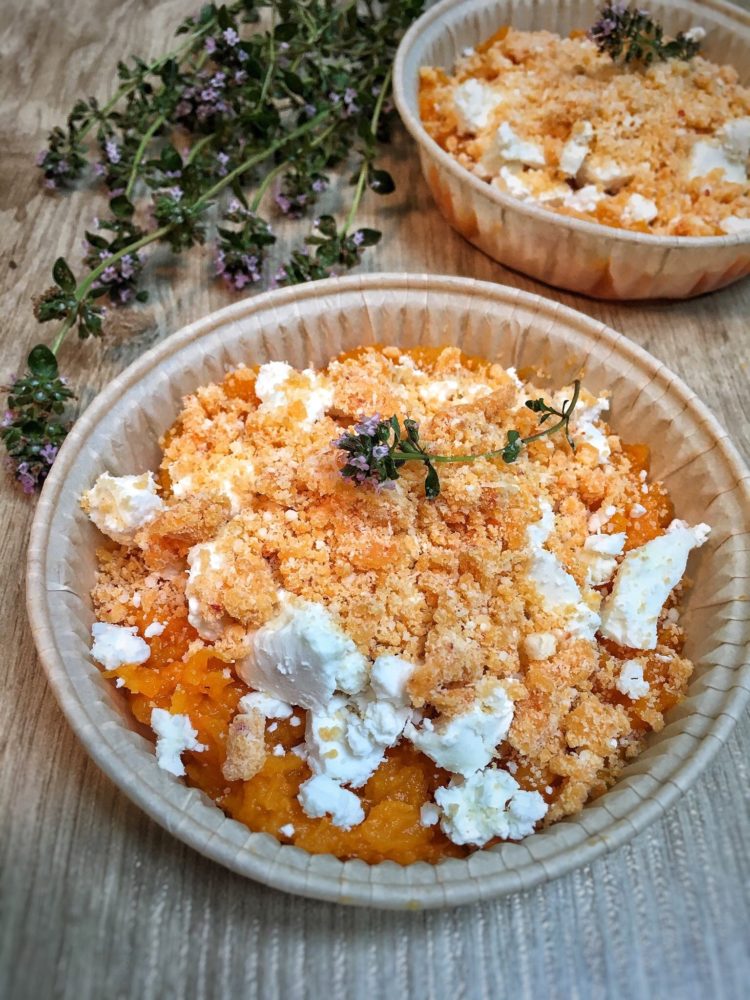 Crumble au potiron, chèvre frais et Beurre Bordier au Piment d’Espelette