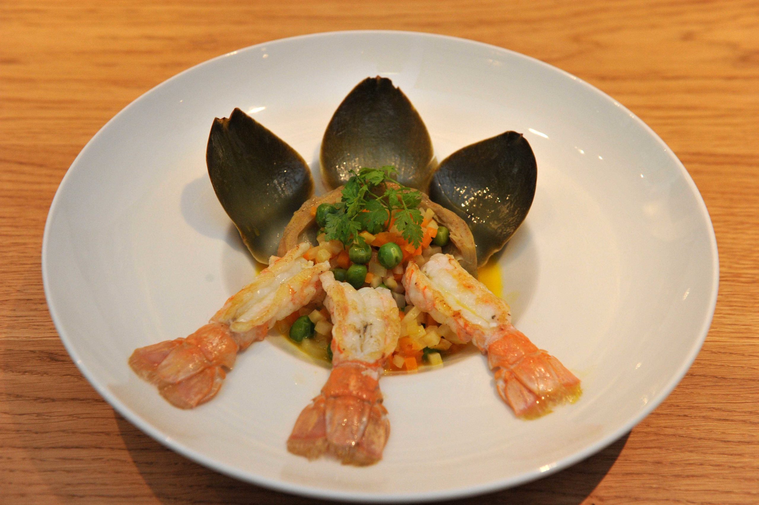 Effeuillé d’artichaut, langoustines, Beurre Bordier au Yuzu