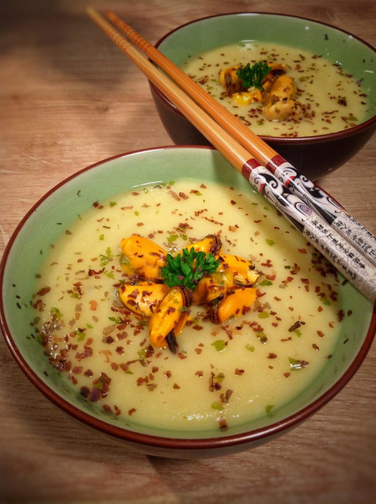 Soupe de pommes de terre aux moules et au Beurre Bordier aux Algues