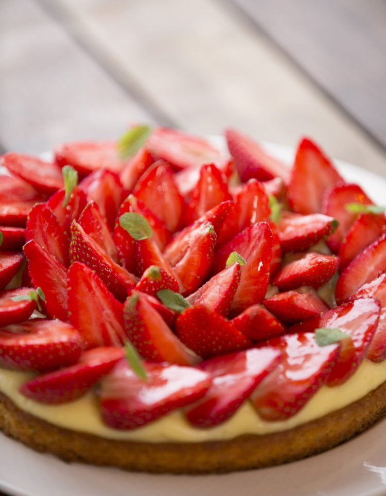 Tarte aux fraises de Plougastel et Beurre Bordier à l’Huile d’Olive Citronnée