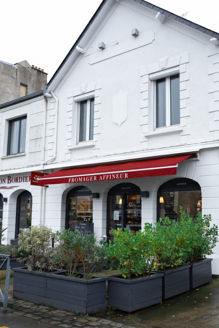 Façade boutique Bordier Courtoisville